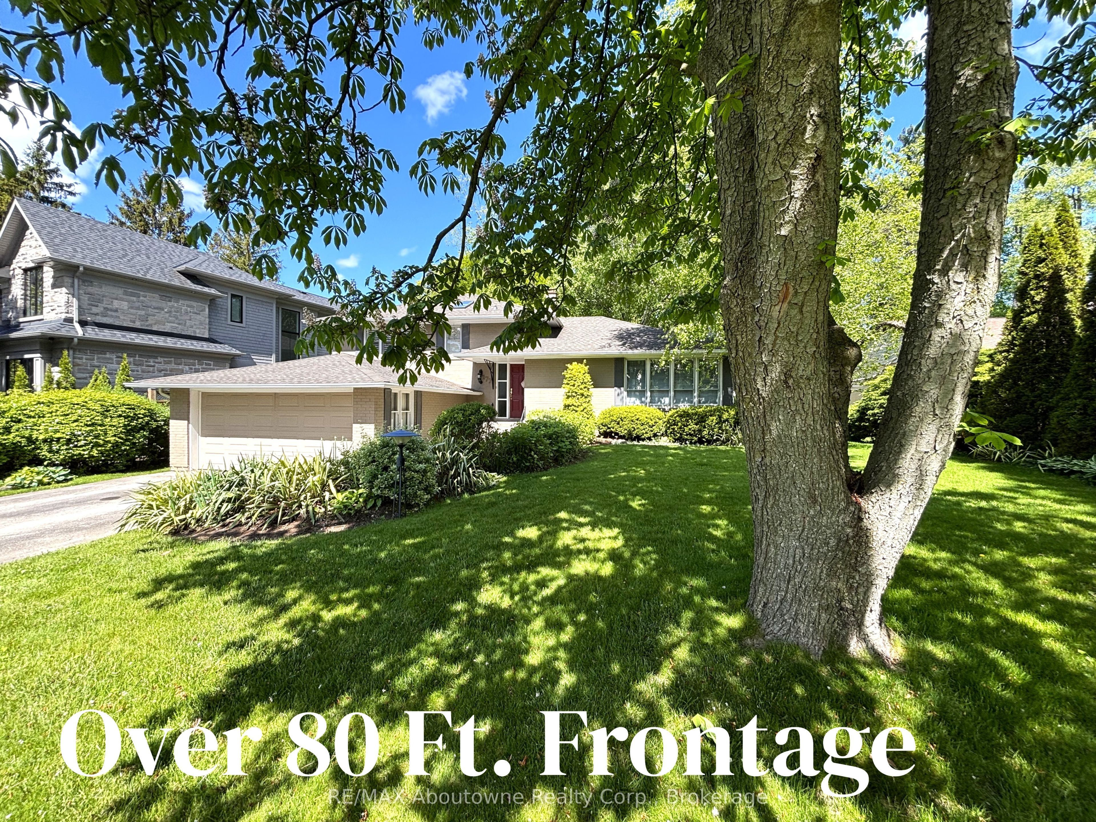 177 Viewbank Crescent Property Photo 1