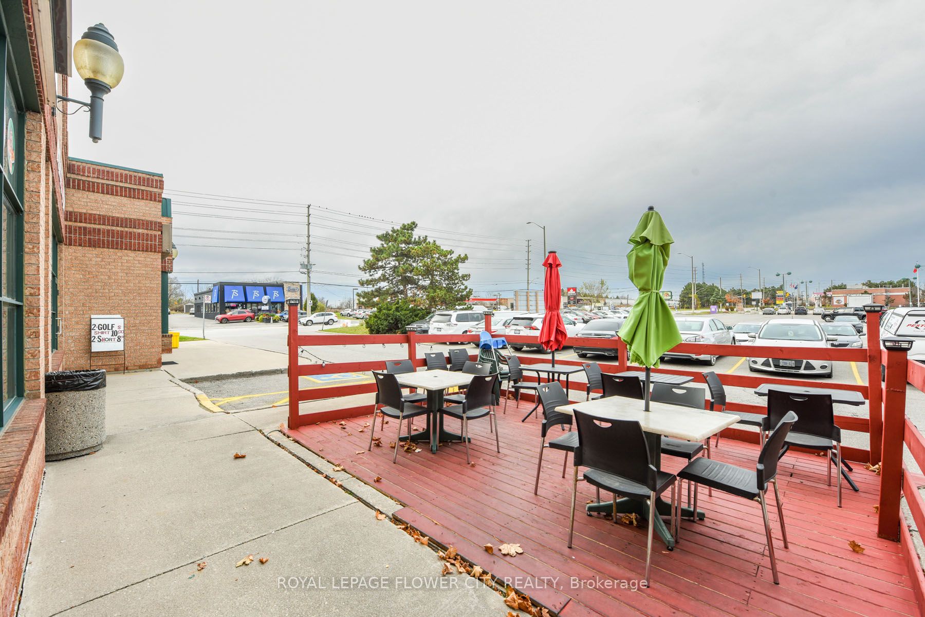 #4 - 17 Queen Street Property Photo 4