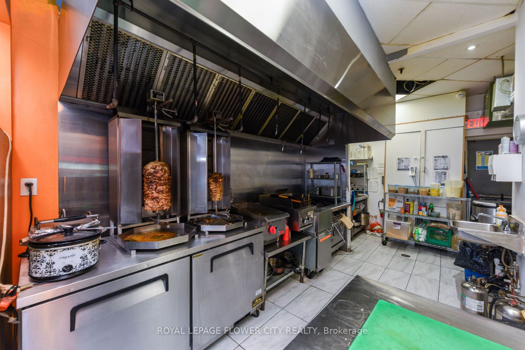 #4 - 17 Queen Street Property Photo 15