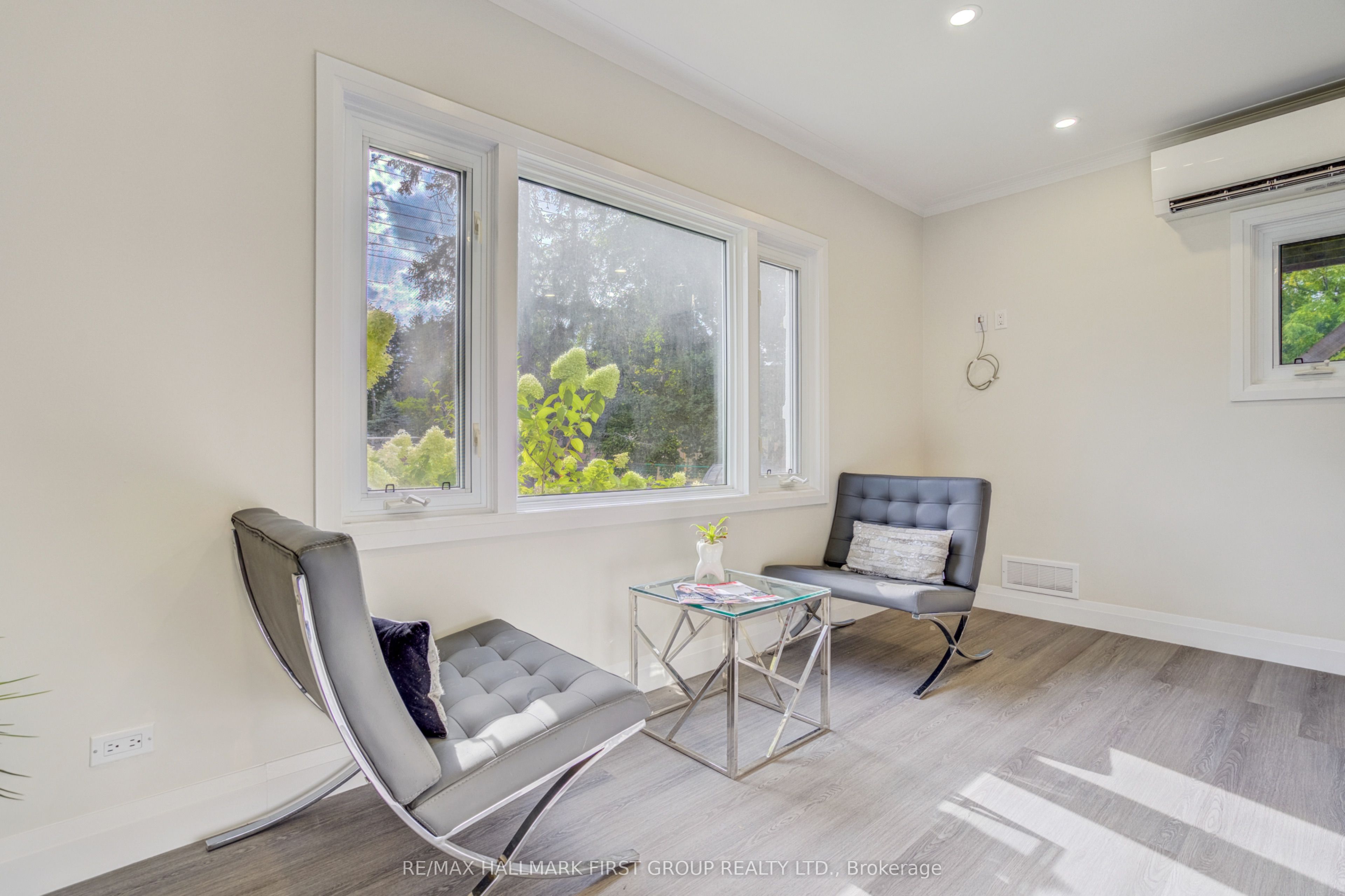 1395 Hurontario Street Property Photo 23