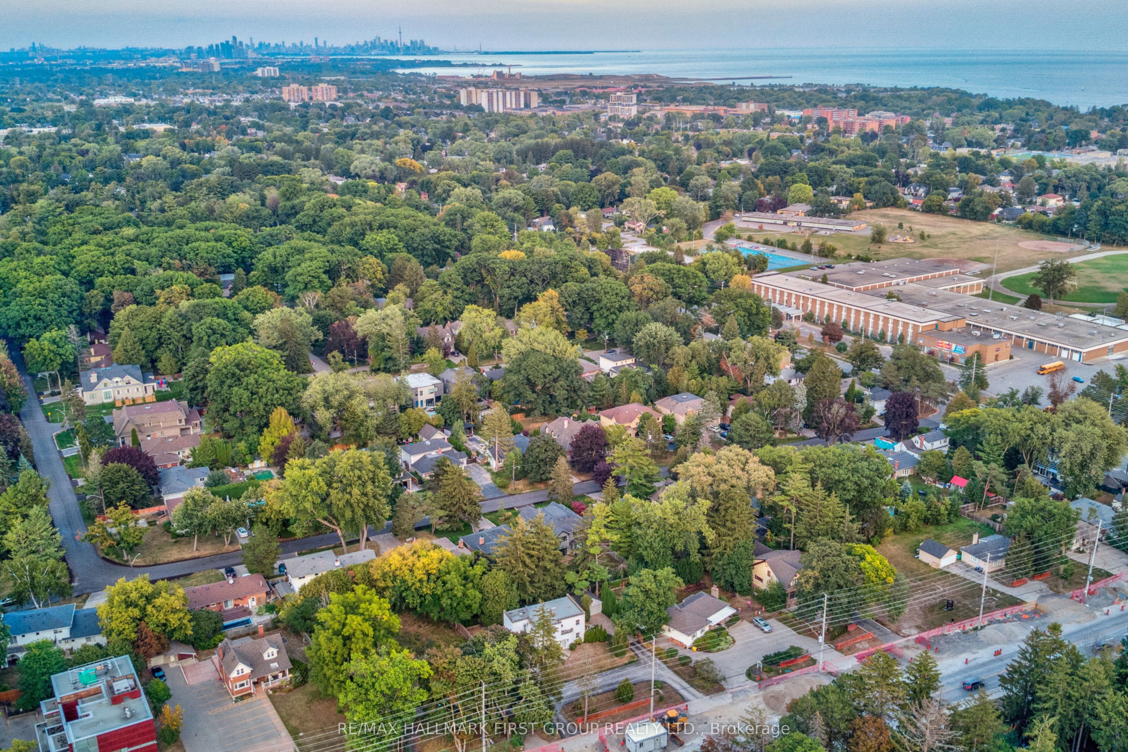 1395 Hurontario Street Property Photo 41