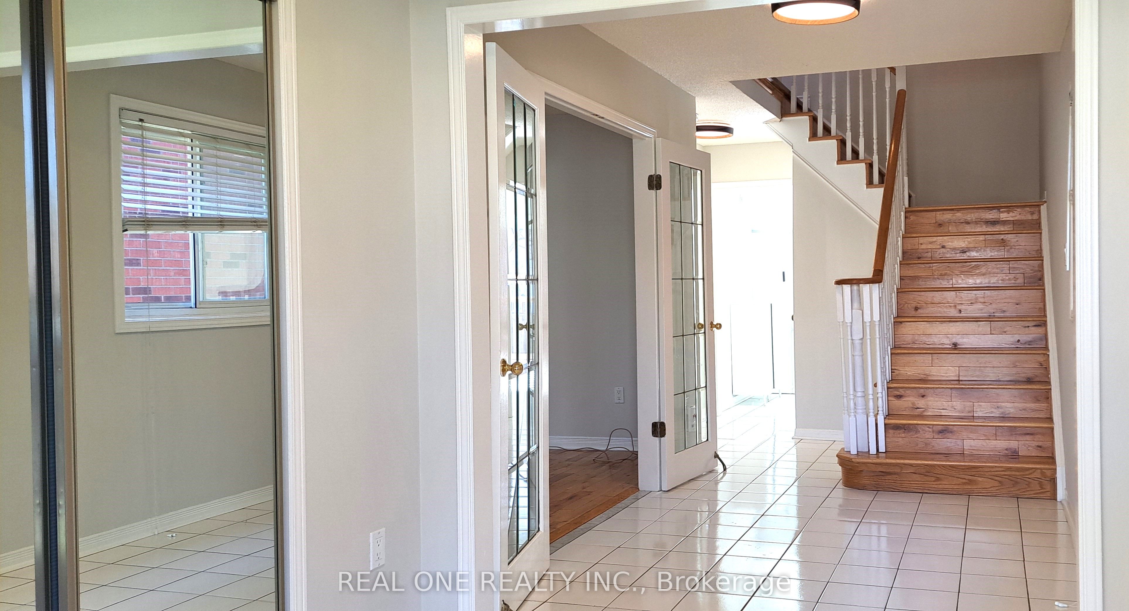 552 Marlatt Drive Property Photo 3