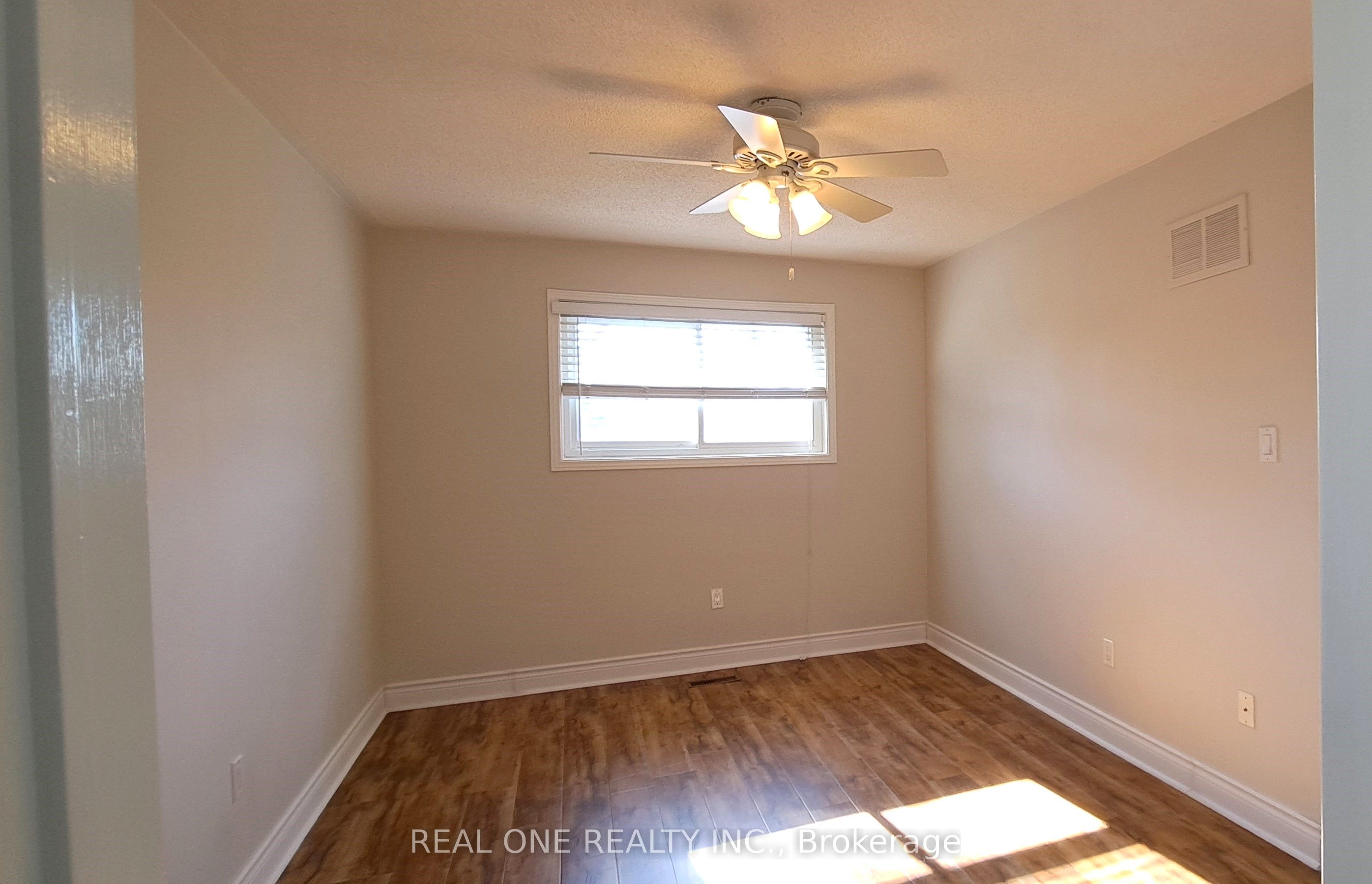552 Marlatt Drive Property Photo 12