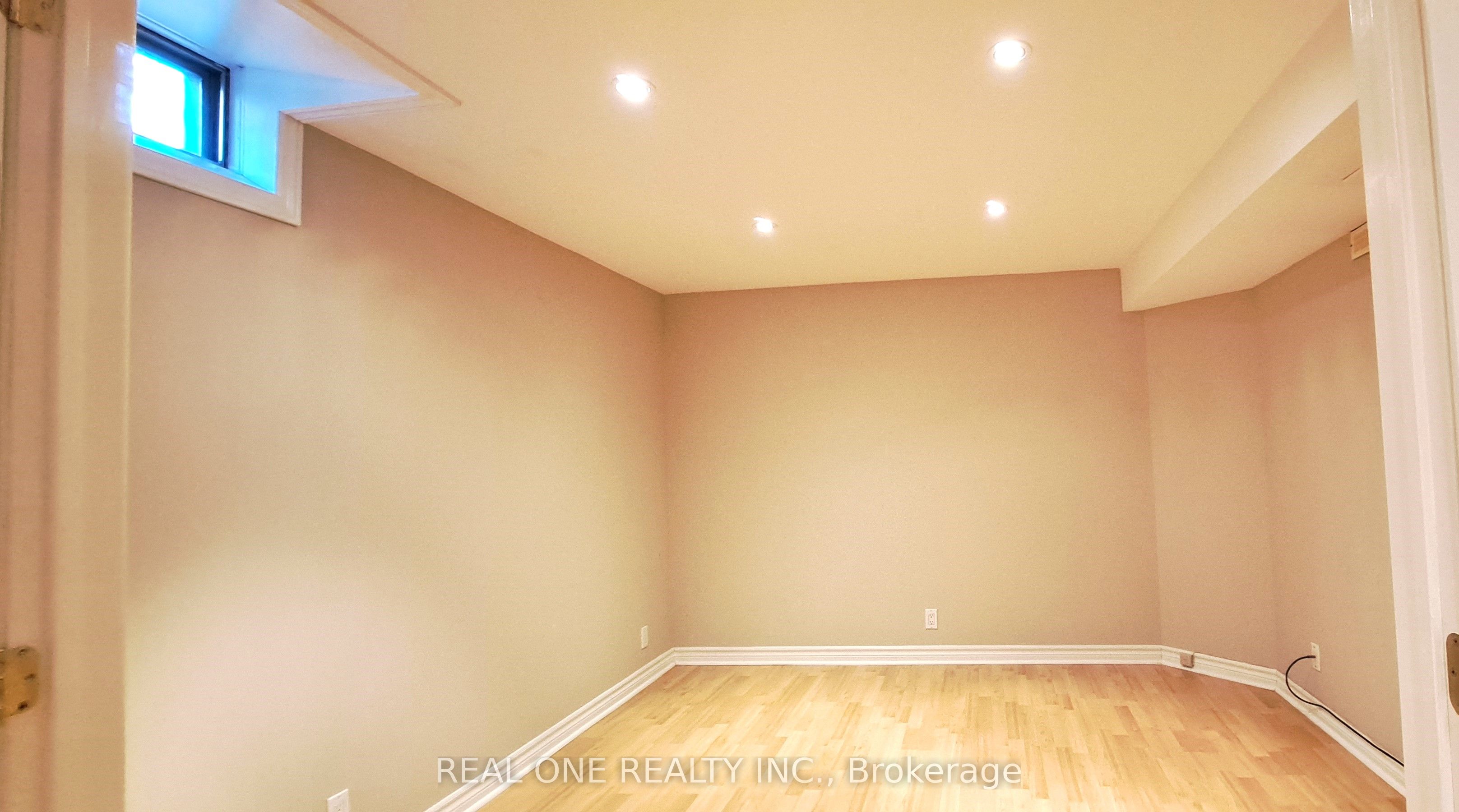 552 Marlatt Drive Property Photo 25