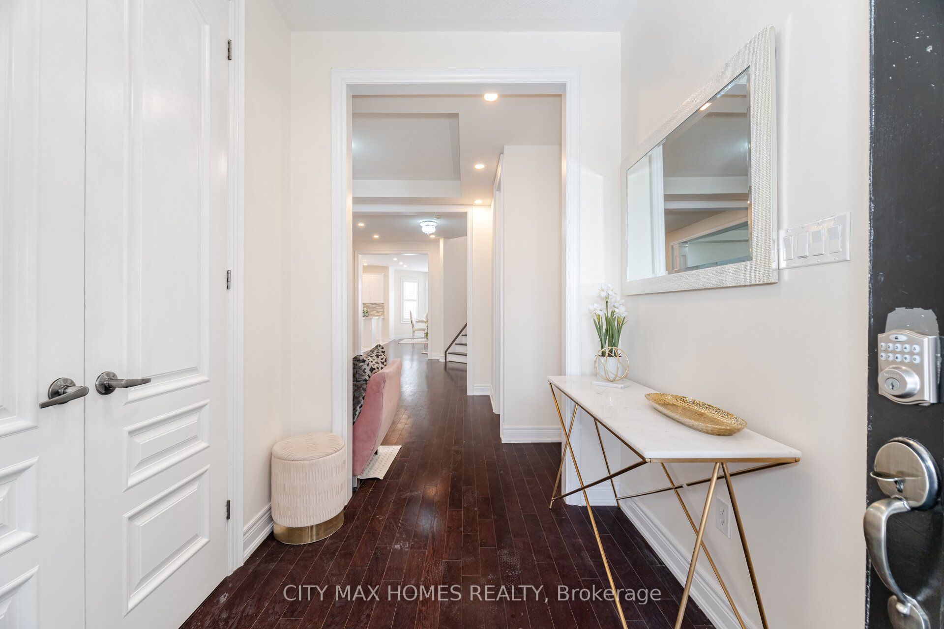 57 Beacon Hill Drive Property Photo 3