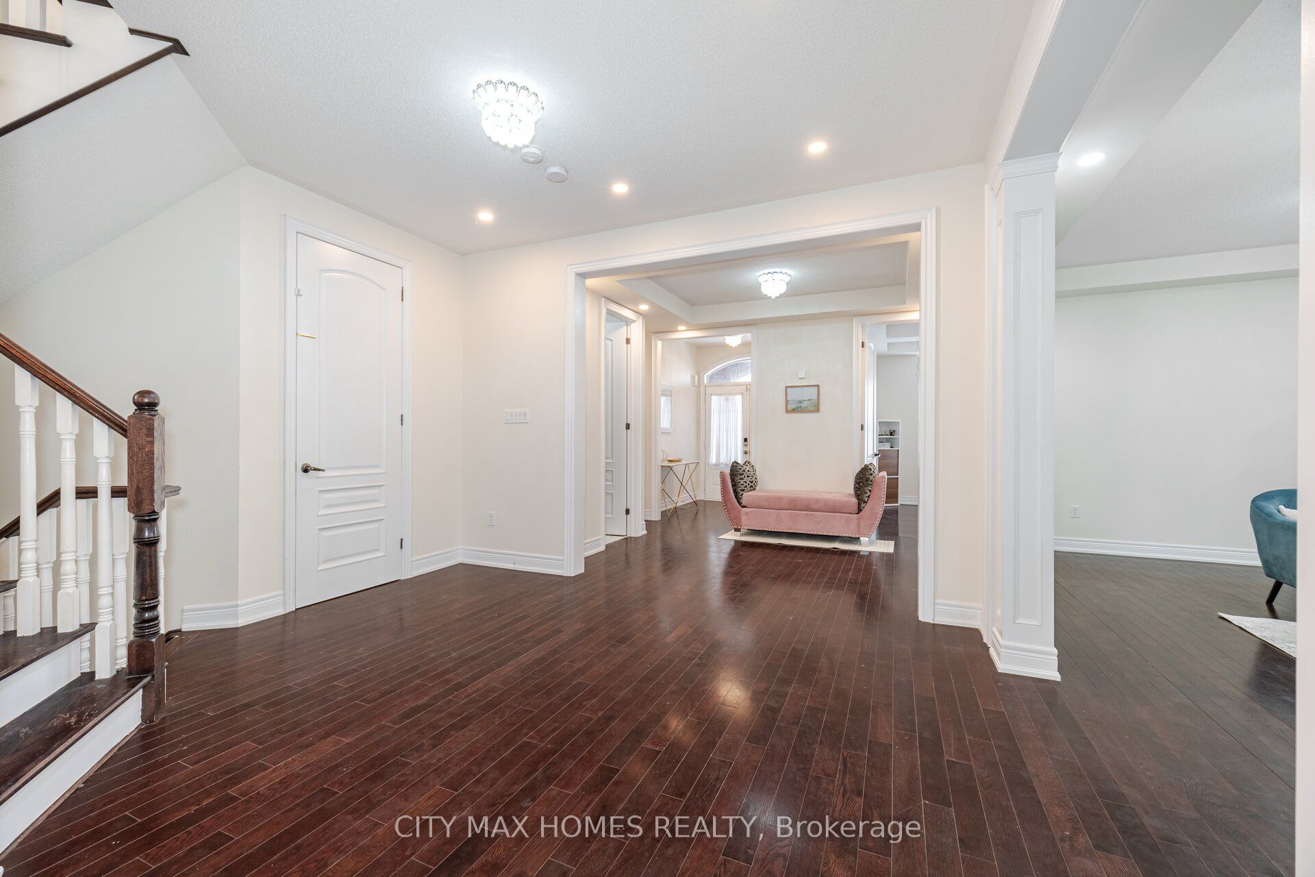 57 Beacon Hill Drive Property Photo 4