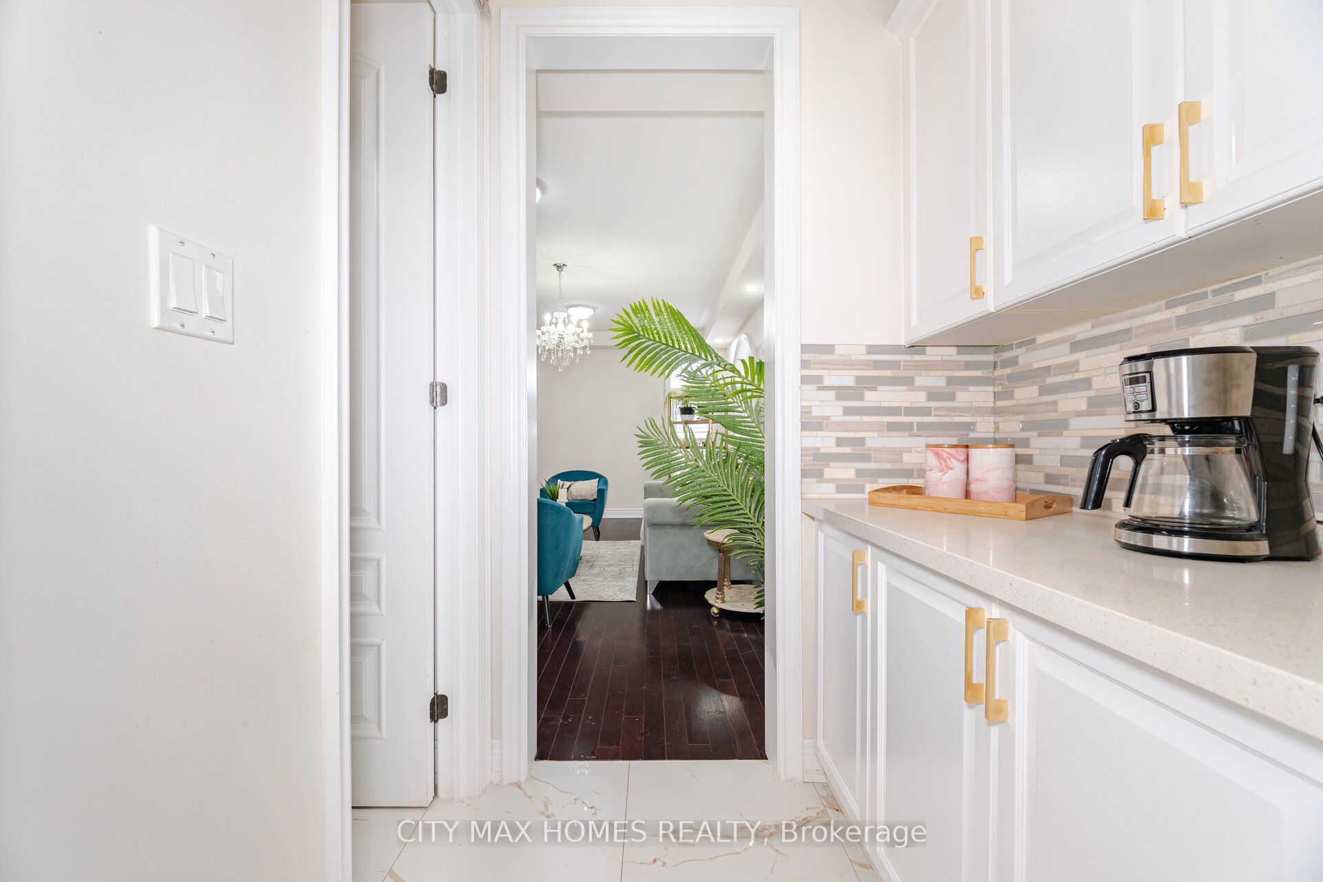 57 Beacon Hill Drive Property Photo 8