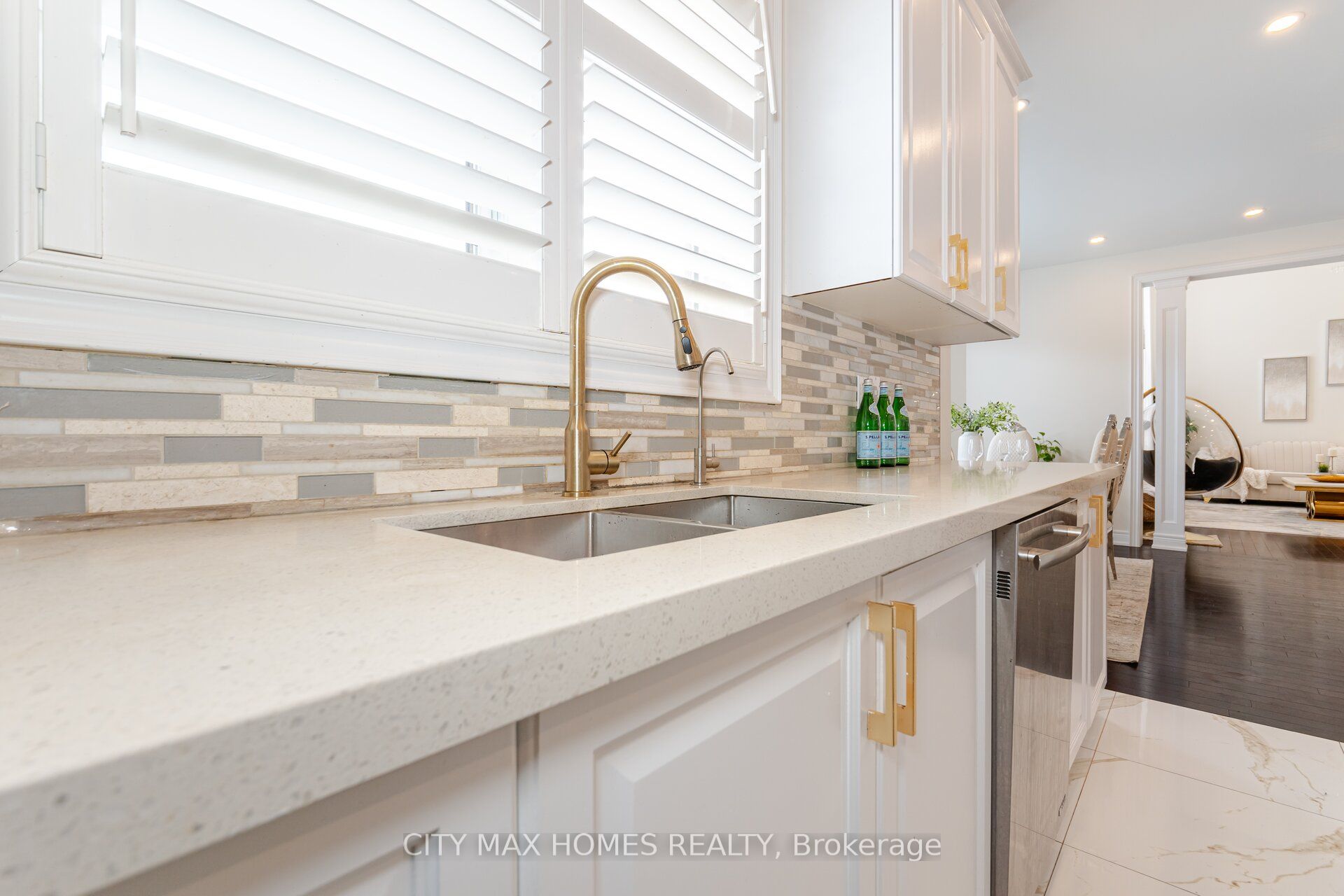 57 Beacon Hill Drive Property Photo 11