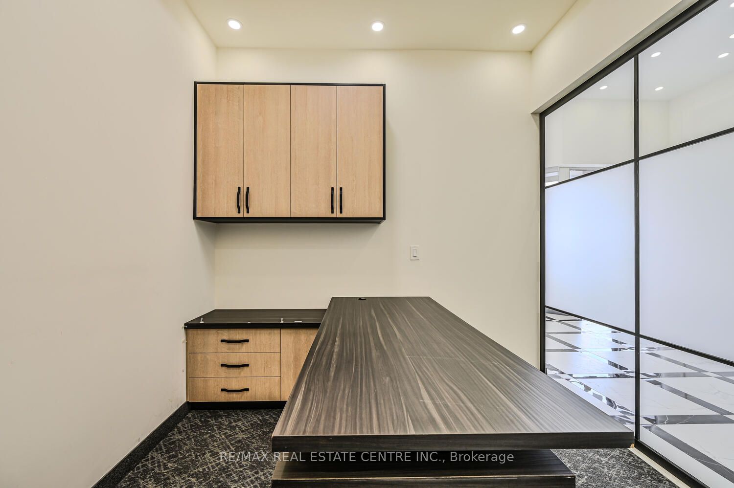 2565 Steeles Ave E Property Photo 12
