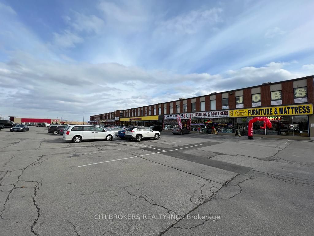 #121 - 1454 Dundas Street Property Photo 2
