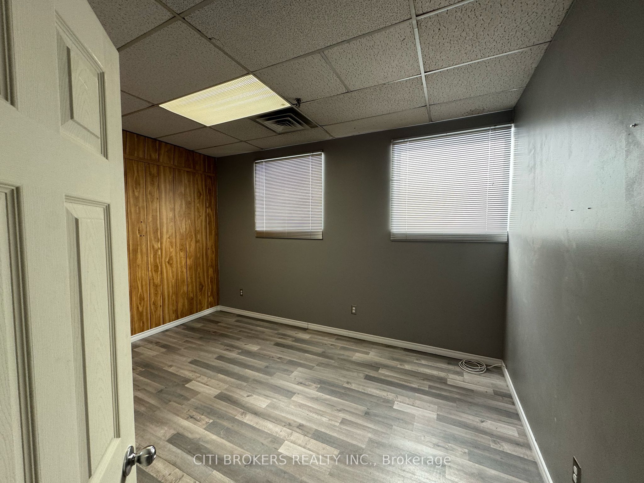 #121 - 1454 Dundas Street Property Photo 3