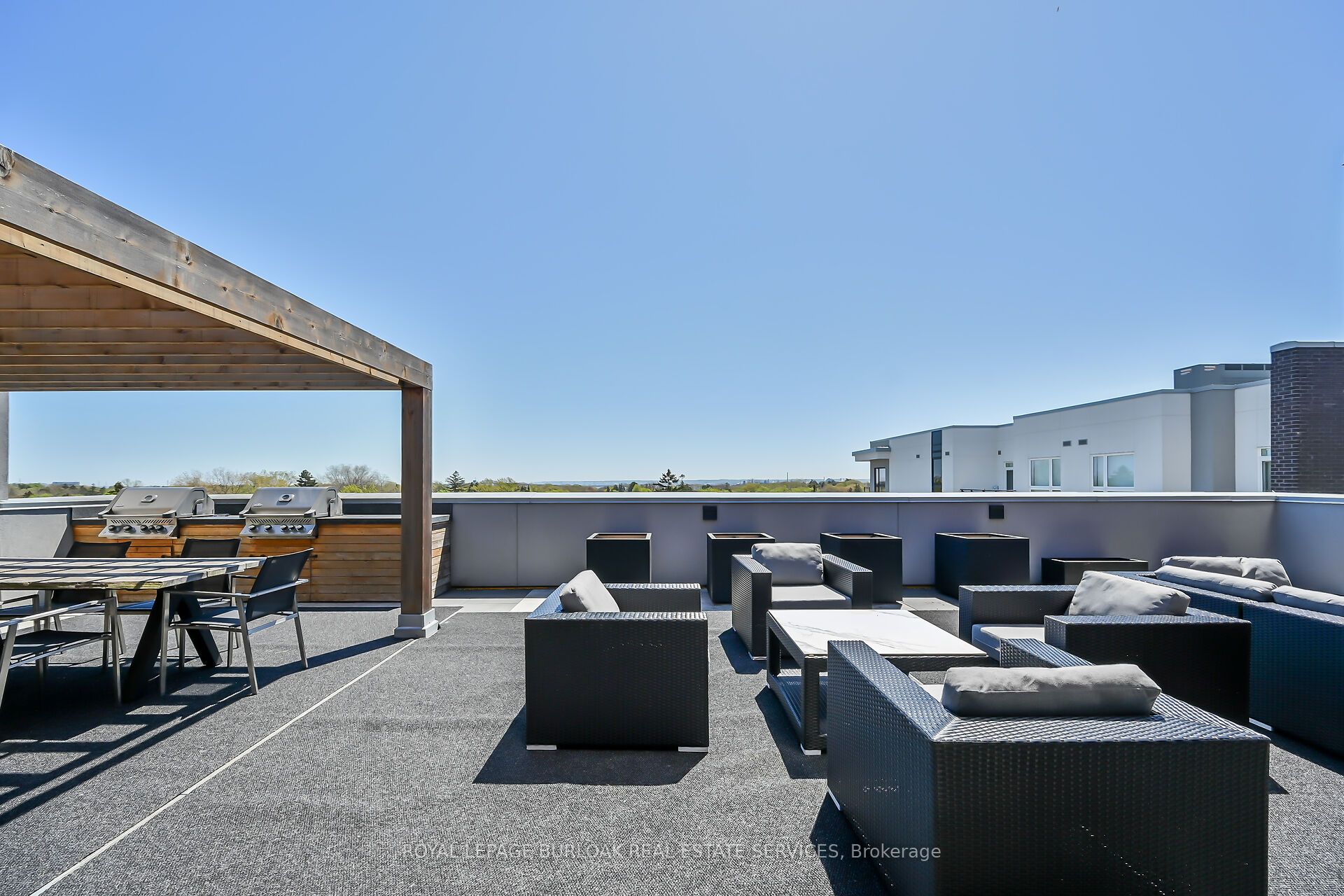 #312 - 320 Plains Road Property Photo 19