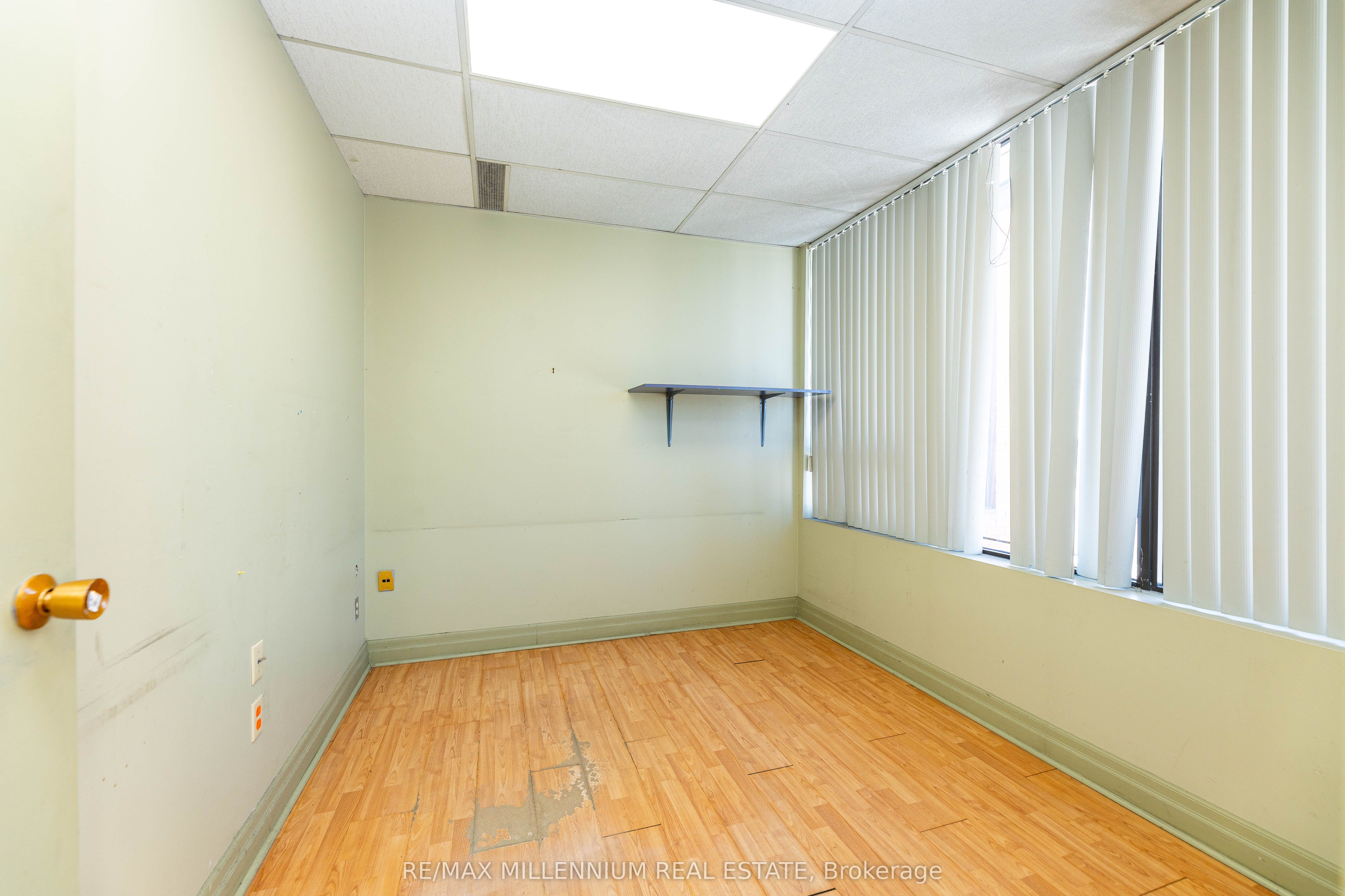 #65 (ground Floor) - 750 Oakdale Road Property Photo 5