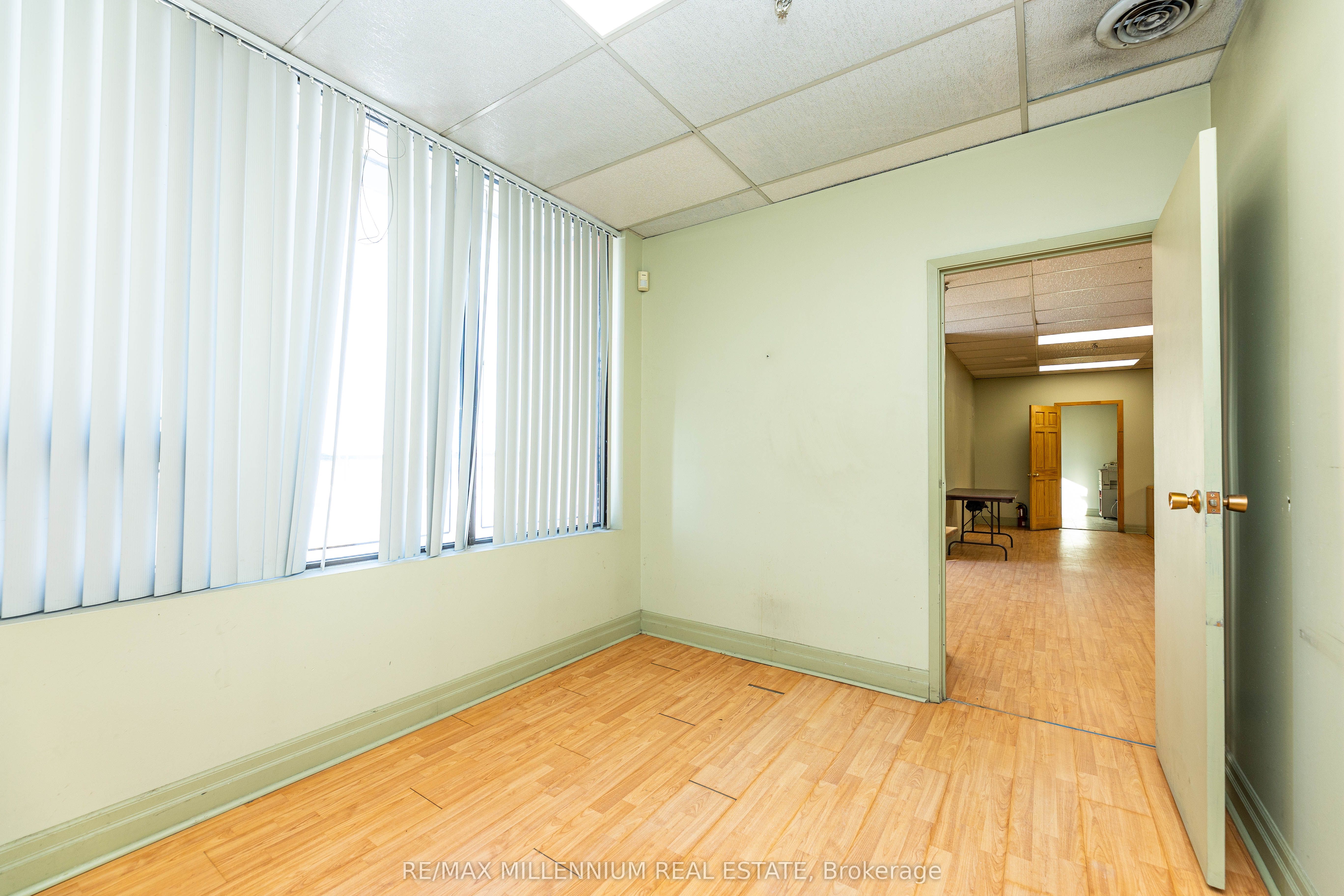 #65 (ground Floor) - 750 Oakdale Road Property Photo 6