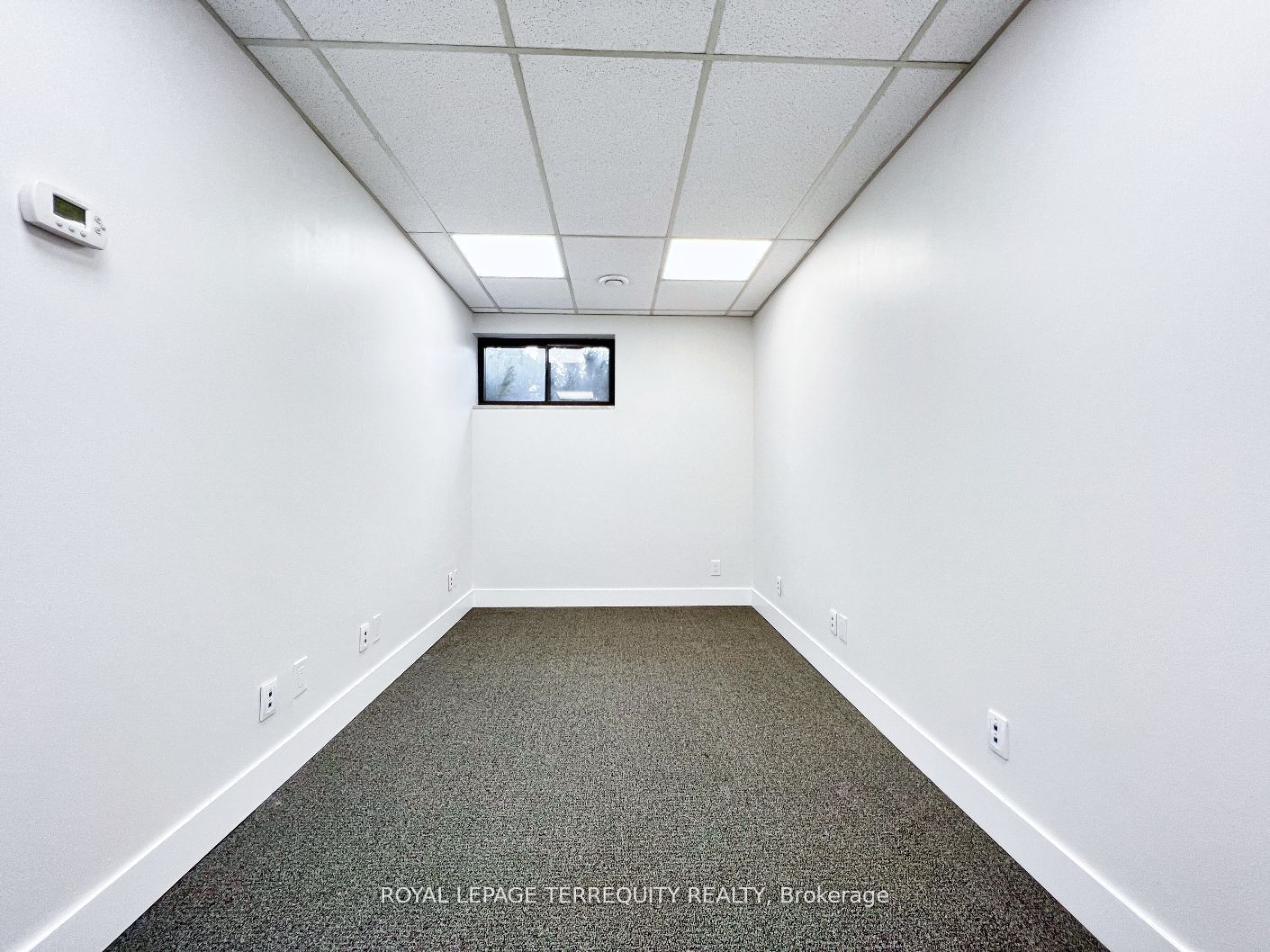 #16d - 160 The Westway Property Photo 2
