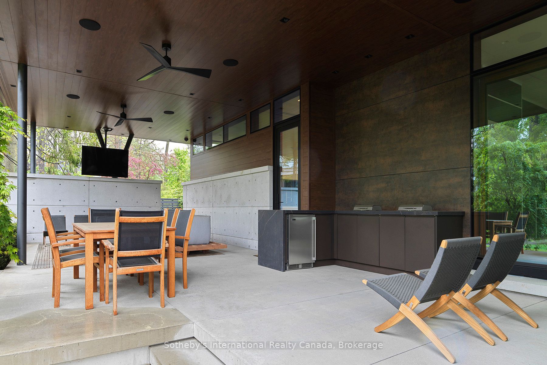 116 Chartwell Road Property Photo 32