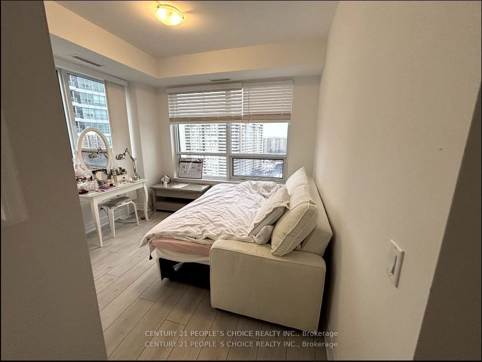 #1102 - 30 Elm Drive Property Photo 17