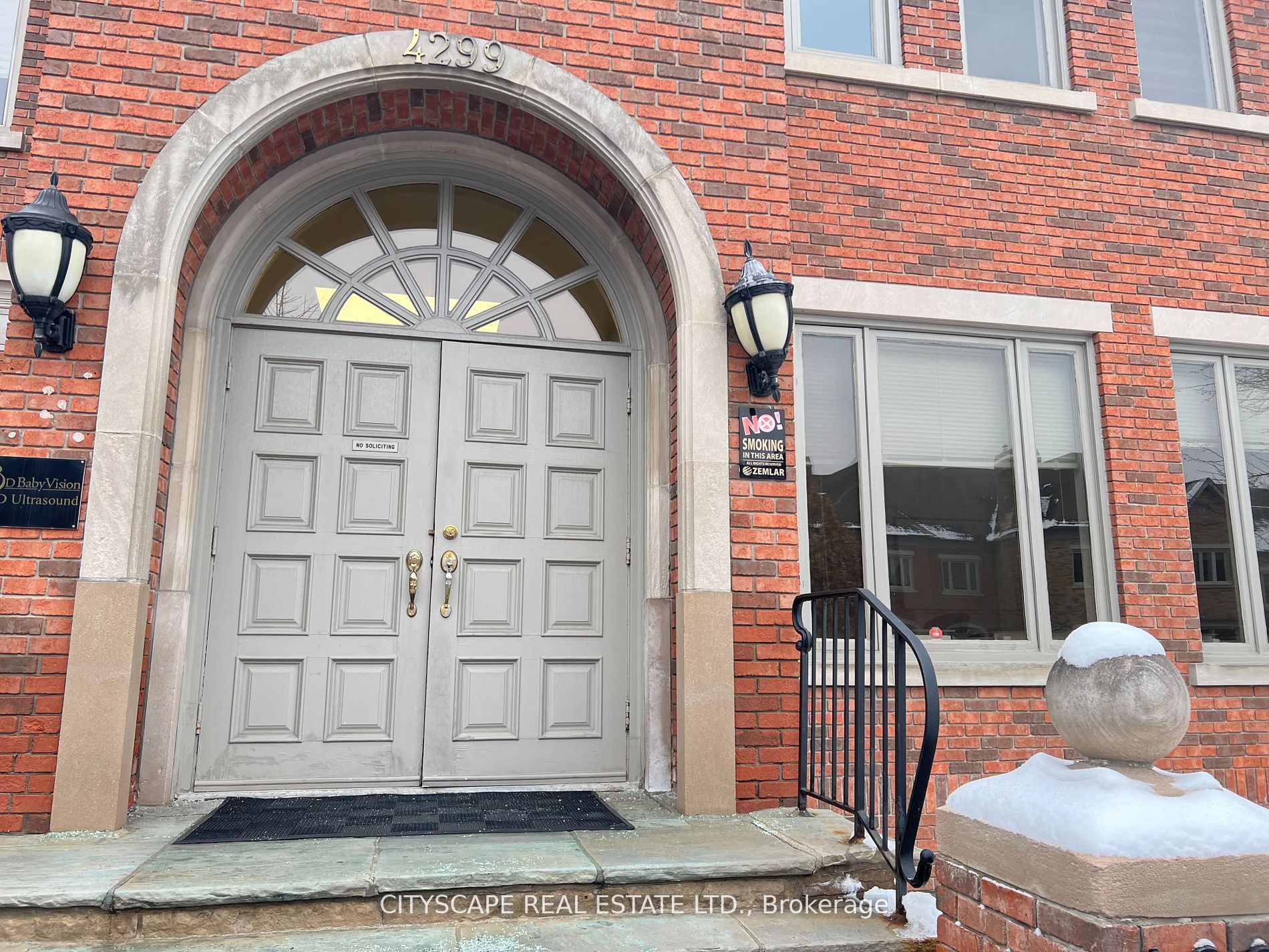 4299 Village Centre Property Photo 1