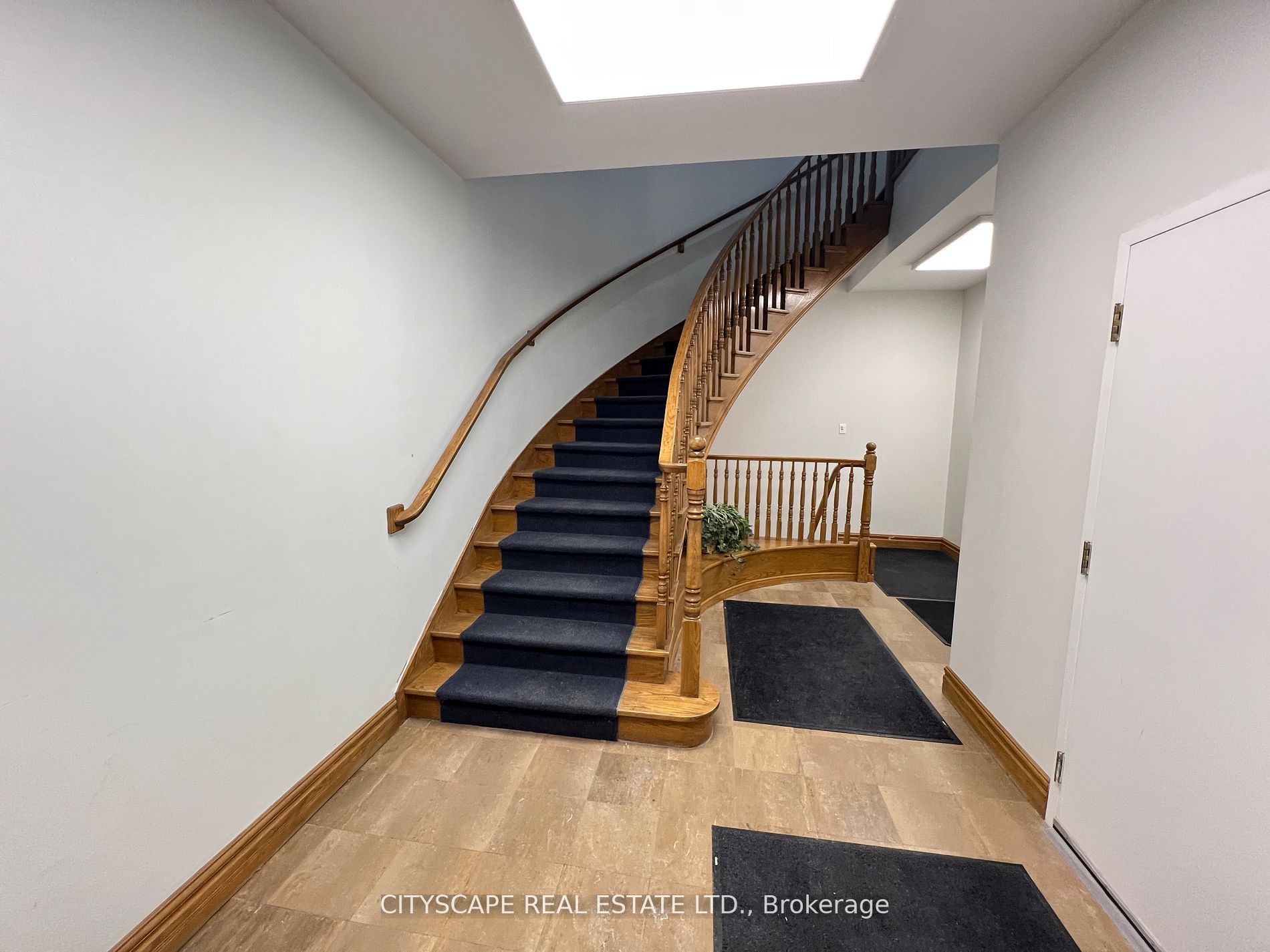 4299 Village Centre Property Photo 3