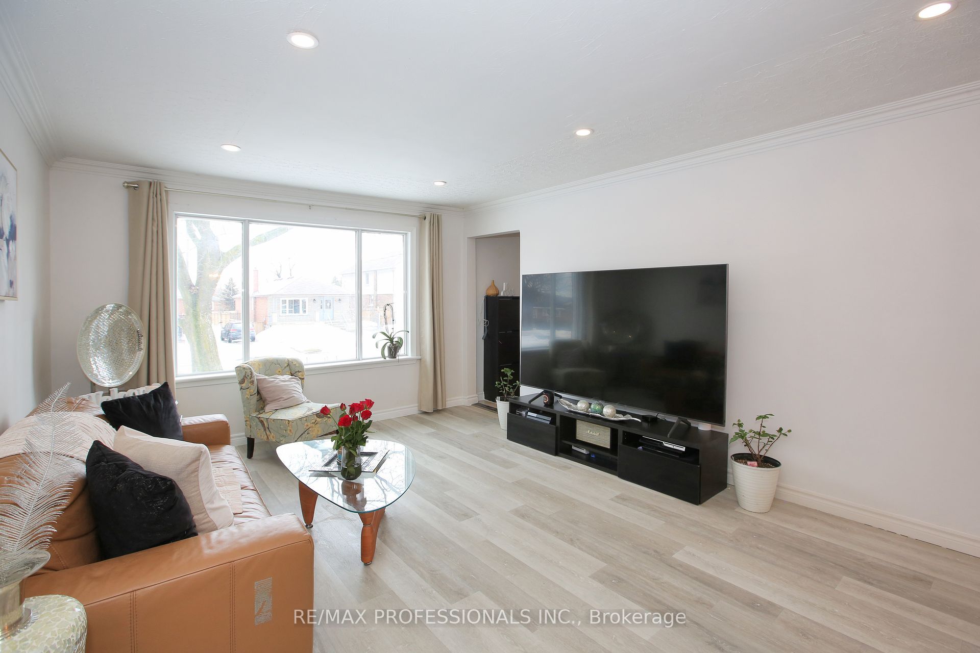 96 Nordin Avenue Property Photo 2