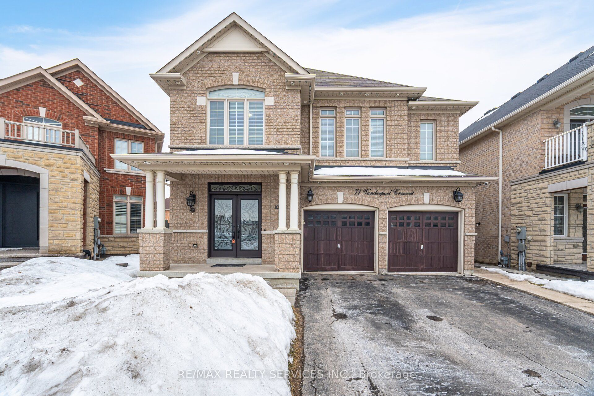 71 Vanderpool Crescent Property Photo 1