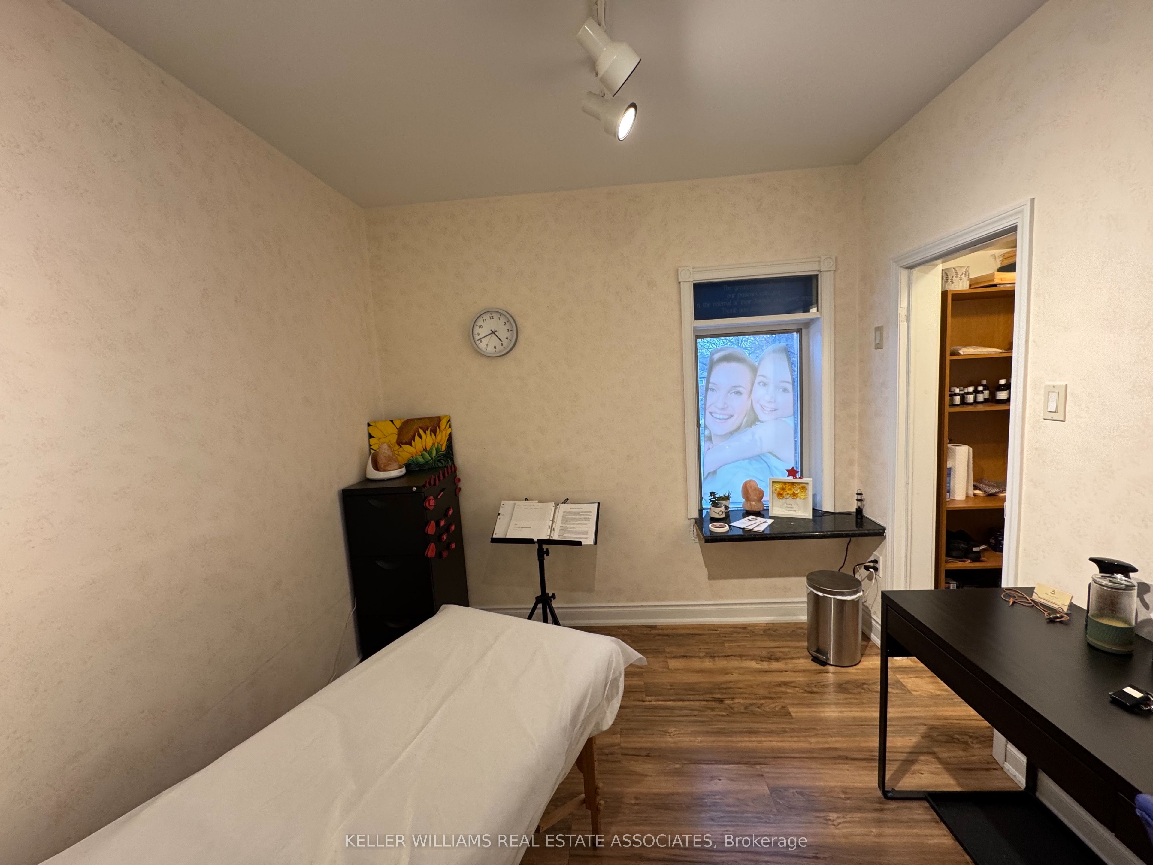 #207 - 1553 Hurontario Street Property Photo 3