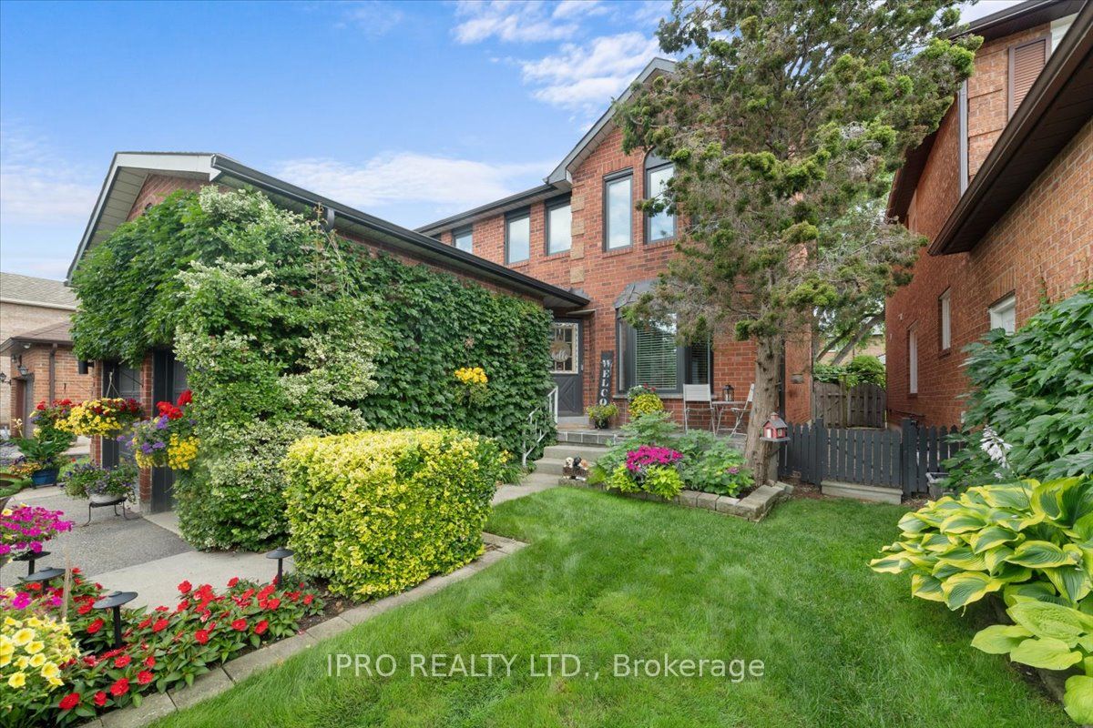 77 Lord Simcoe Drive Property Photo 6