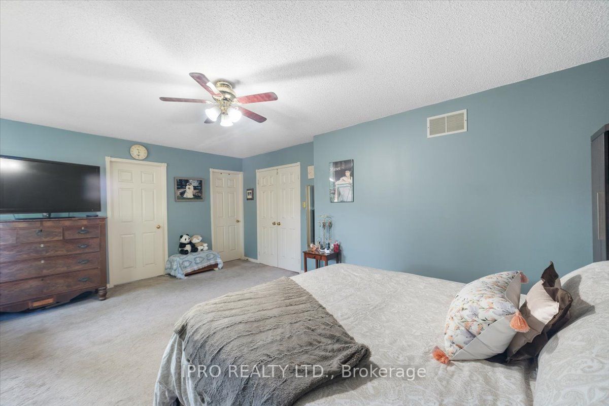 77 Lord Simcoe Drive Property Photo 17
