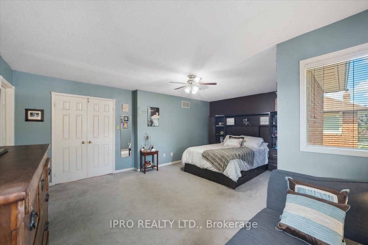 77 Lord Simcoe Drive Property Photo 18