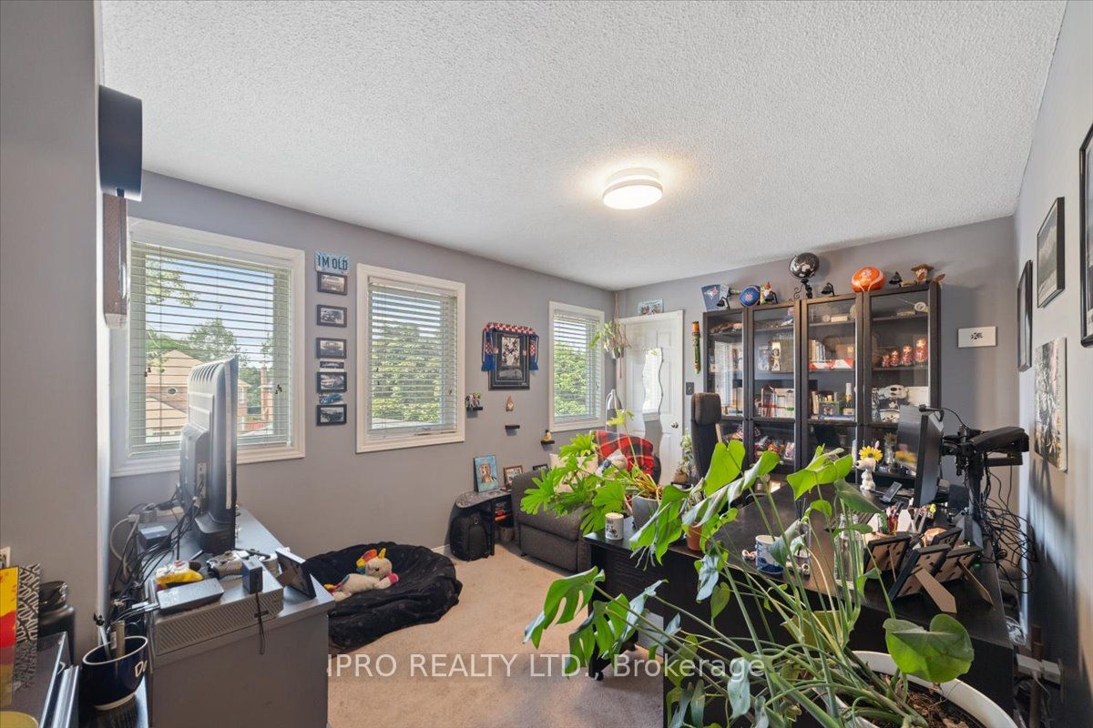 77 Lord Simcoe Drive Property Photo 20