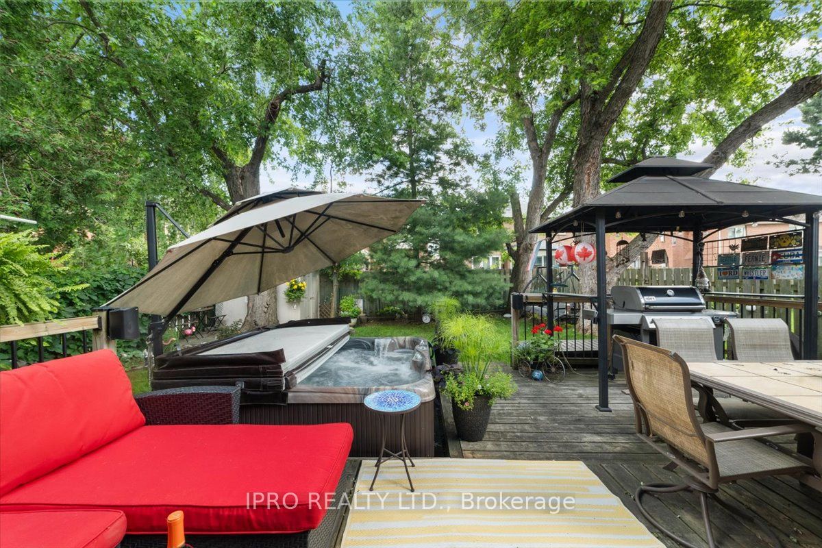 77 Lord Simcoe Drive Property Photo 27