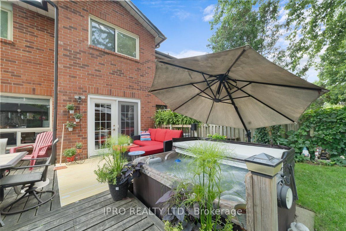 77 Lord Simcoe Drive Property Photo 28