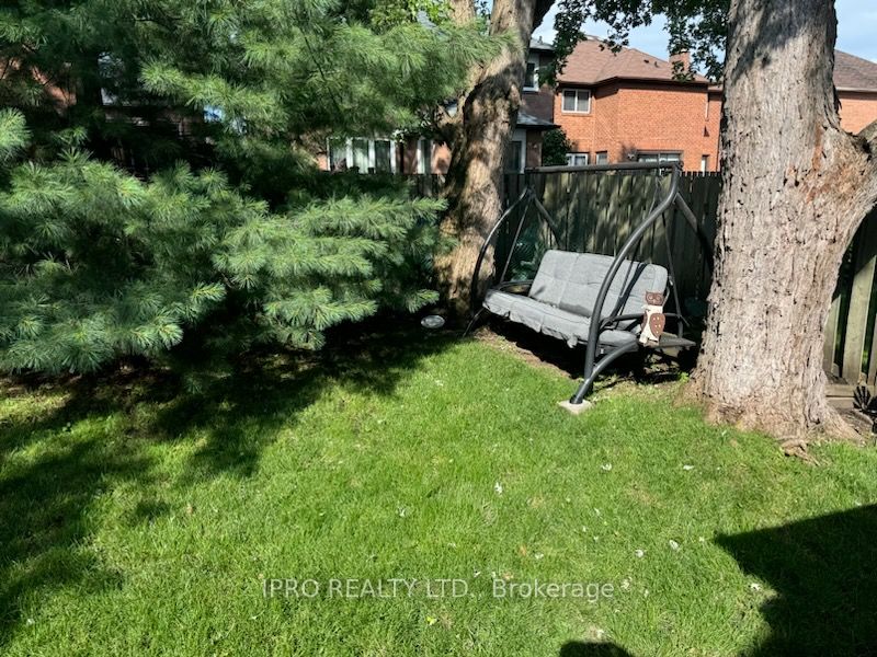 77 Lord Simcoe Drive Property Photo 34