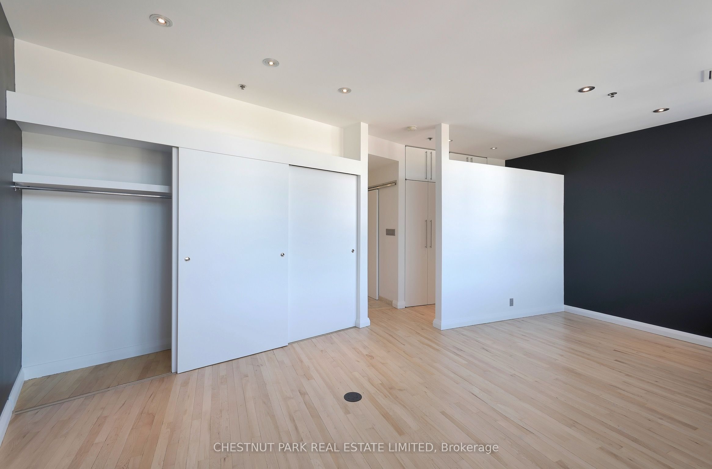 1 Columbus Avenue 402 Property Photo 18