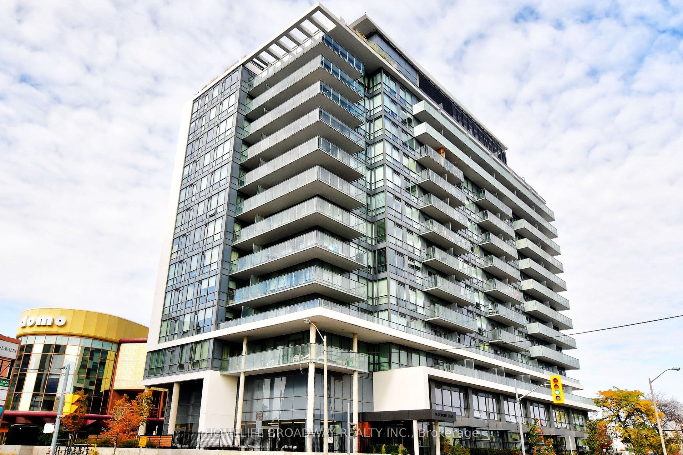 #1302 - 10 De Boers Drive Property Photo 1
