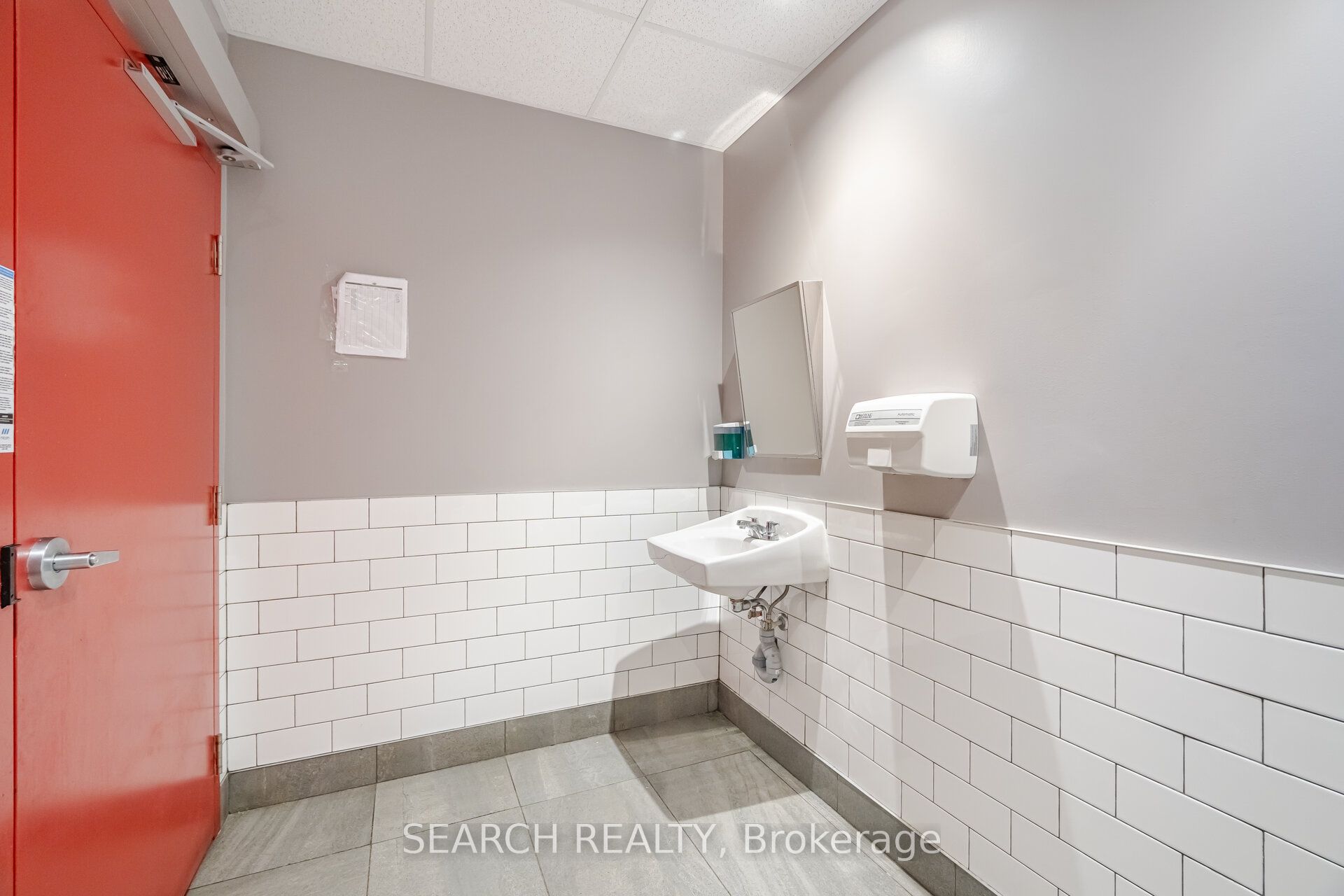 1900 Fowler Drive Property Photo 19