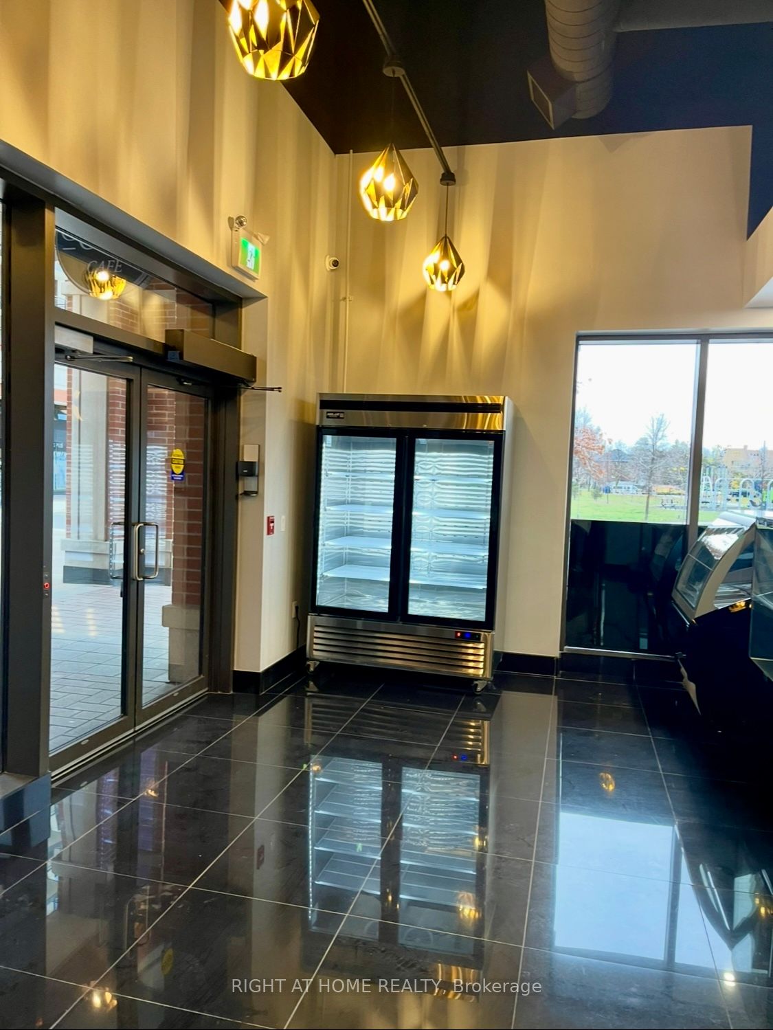#106 - 38 Via Bagnato Property Photo 3
