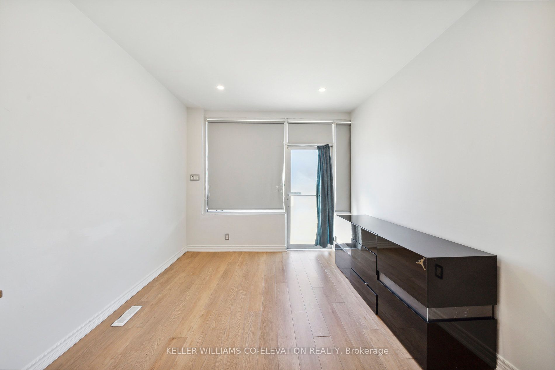 681 Scarlett Road Property Photo 5