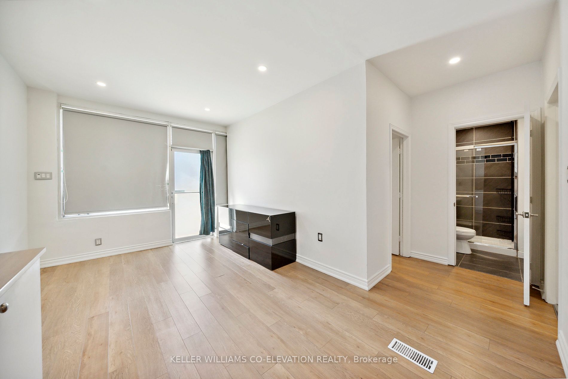681 Scarlett Road Property Photo 6
