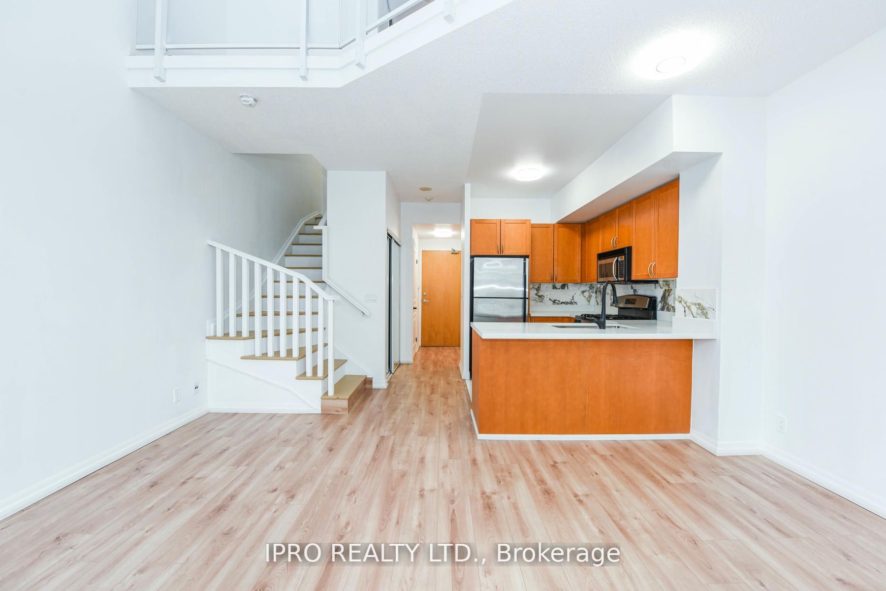 #513 - 3939 Duke Of York Boulevard Property Photo 12