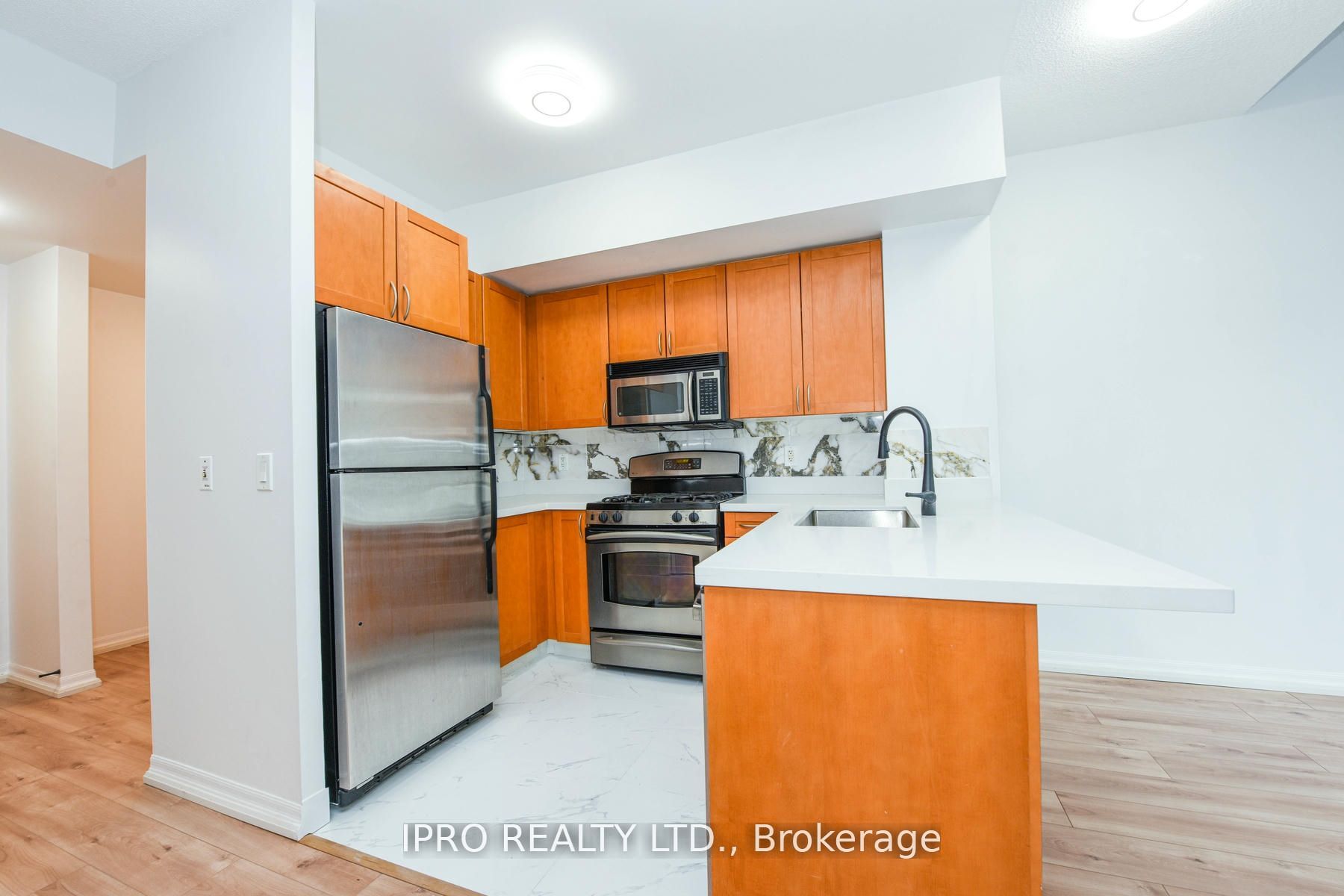 #513 - 3939 Duke Of York Boulevard Property Photo 14