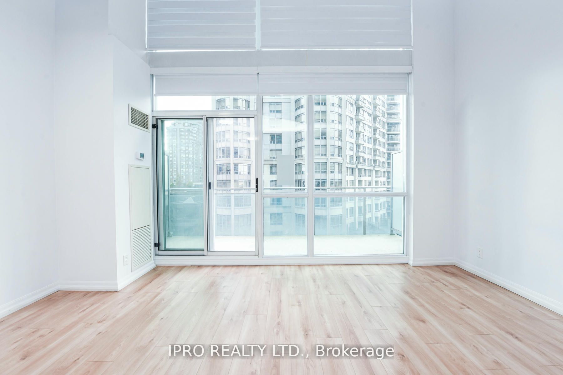 #513 - 3939 Duke Of York Boulevard Property Photo 18