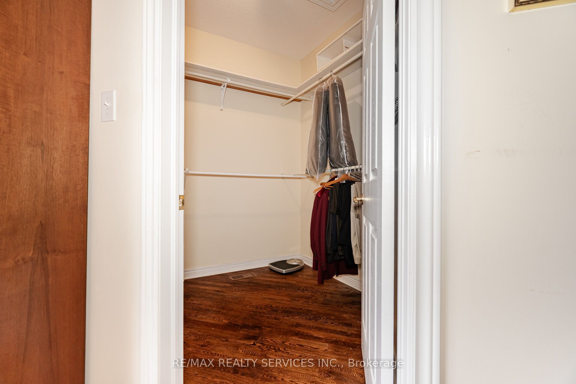 10 Orchard Park Gate Property Photo 28