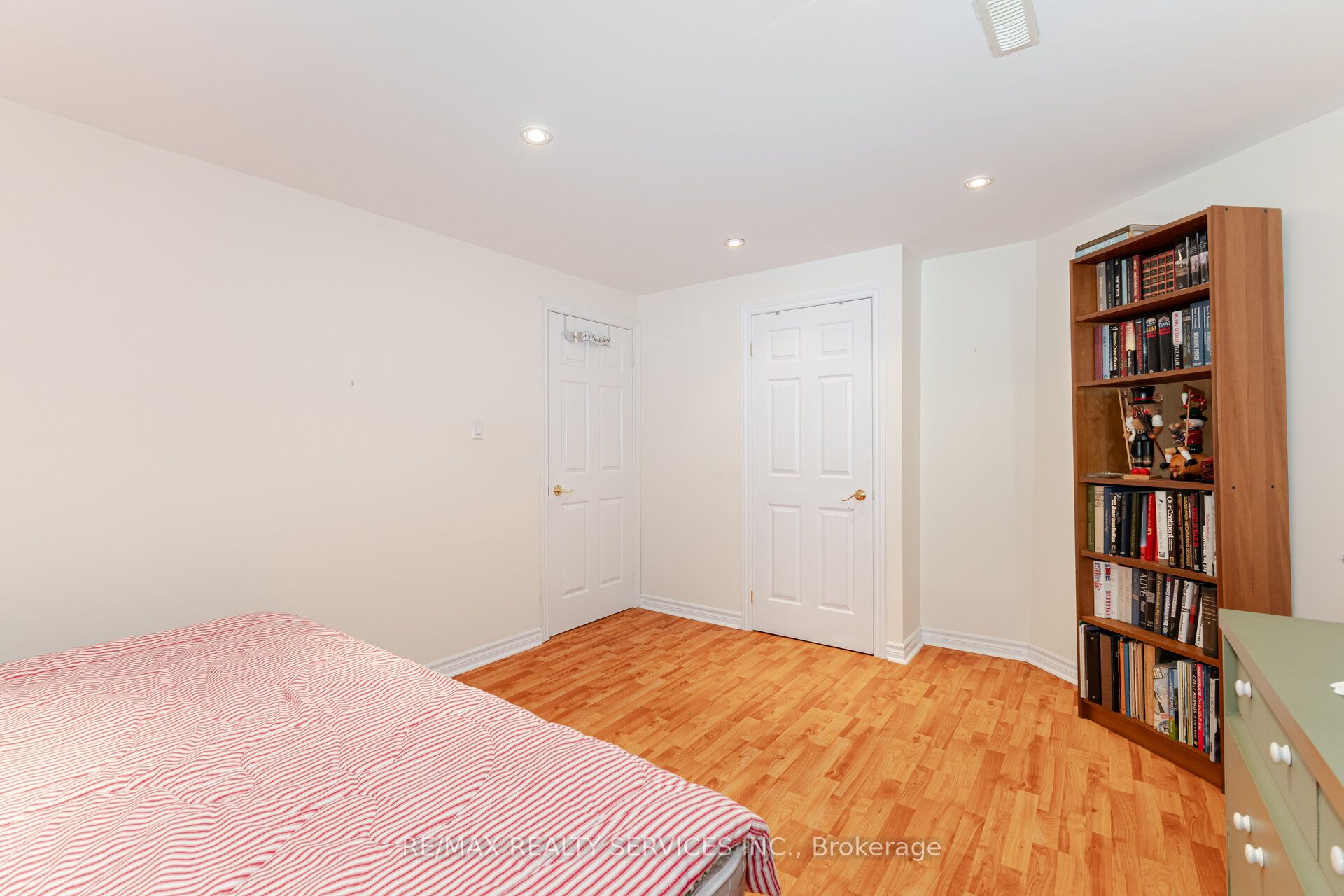 10 Orchard Park Gate Property Photo 40