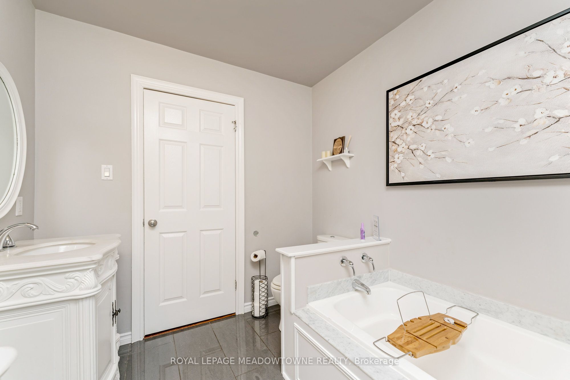 19997 Willoughby Road W Property Photo 40