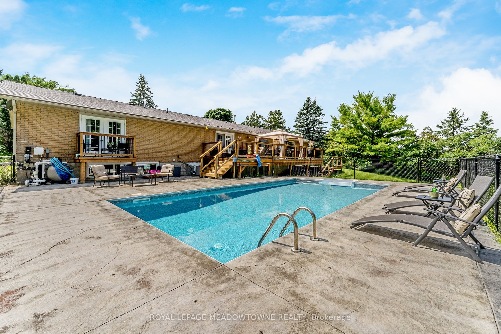 19997 Willoughby Road W Property Photo 47