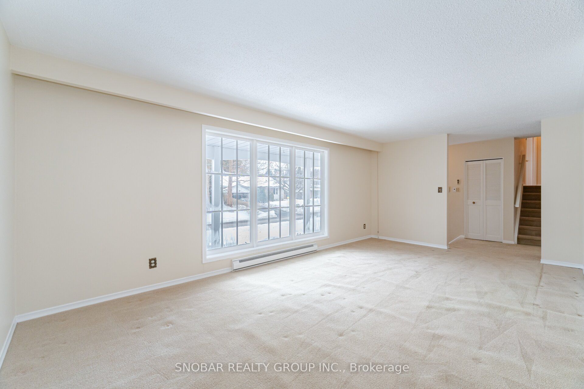 3483 Enniskillen Circle Property Photo 6