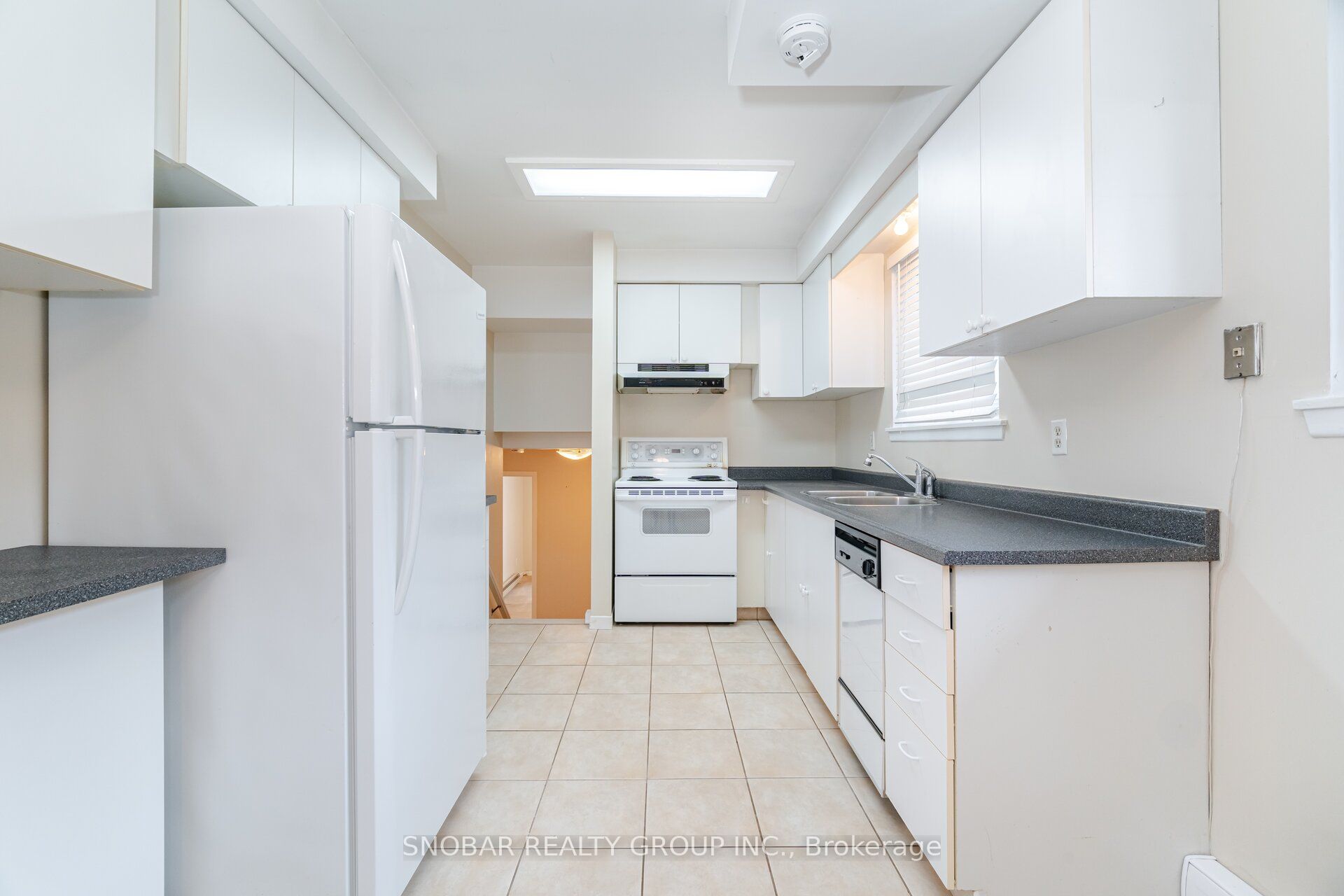 3483 Enniskillen Circle Property Photo 11