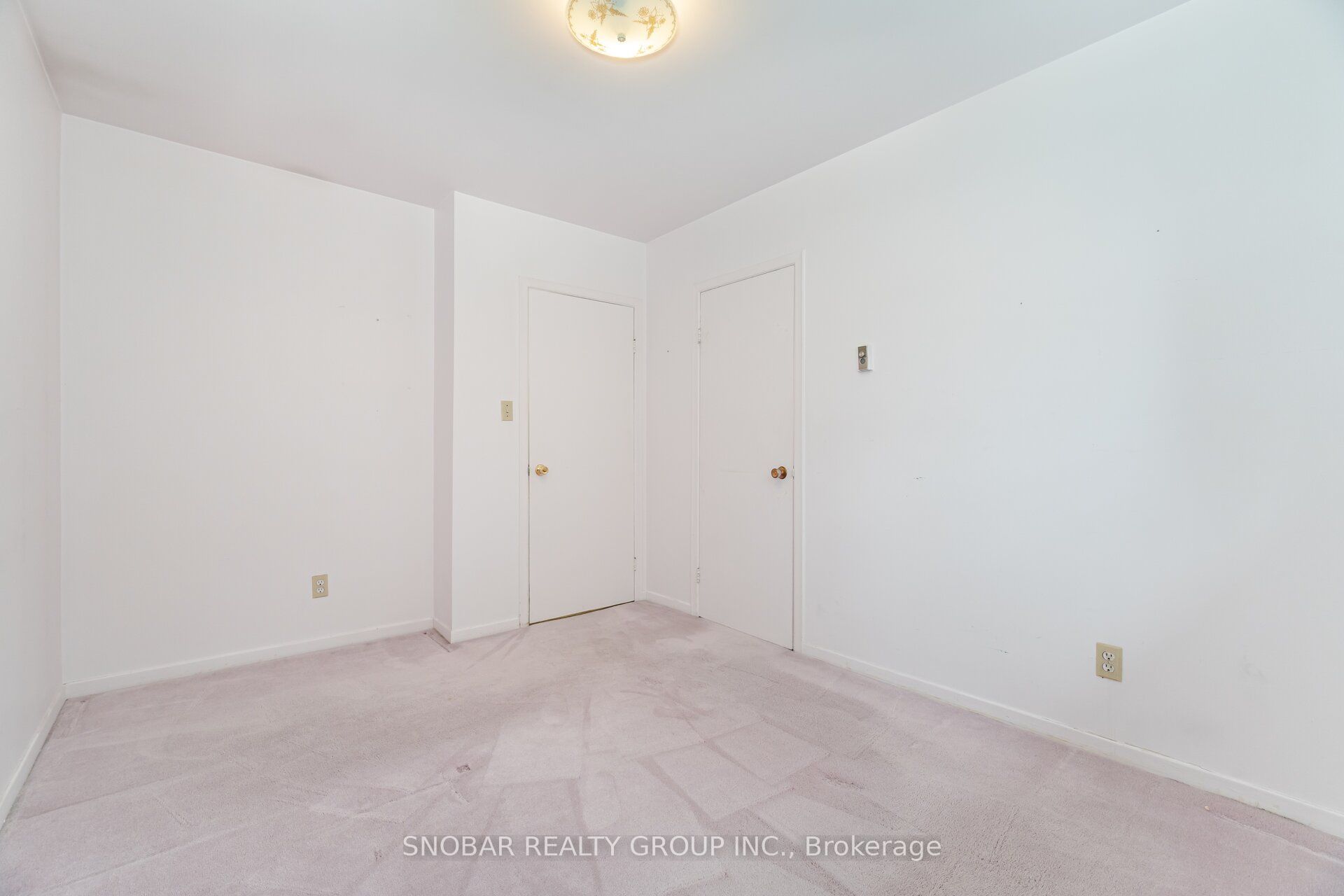 3483 Enniskillen Circle Property Photo 17