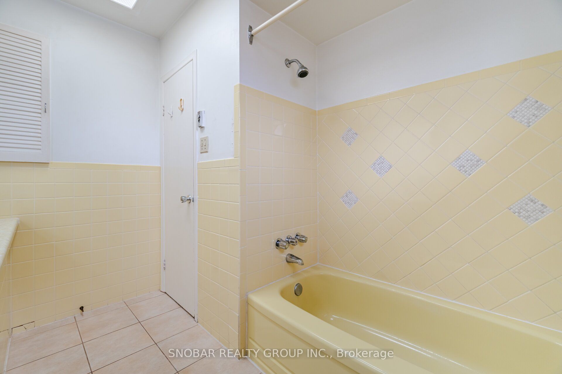 3483 Enniskillen Circle Property Photo 21